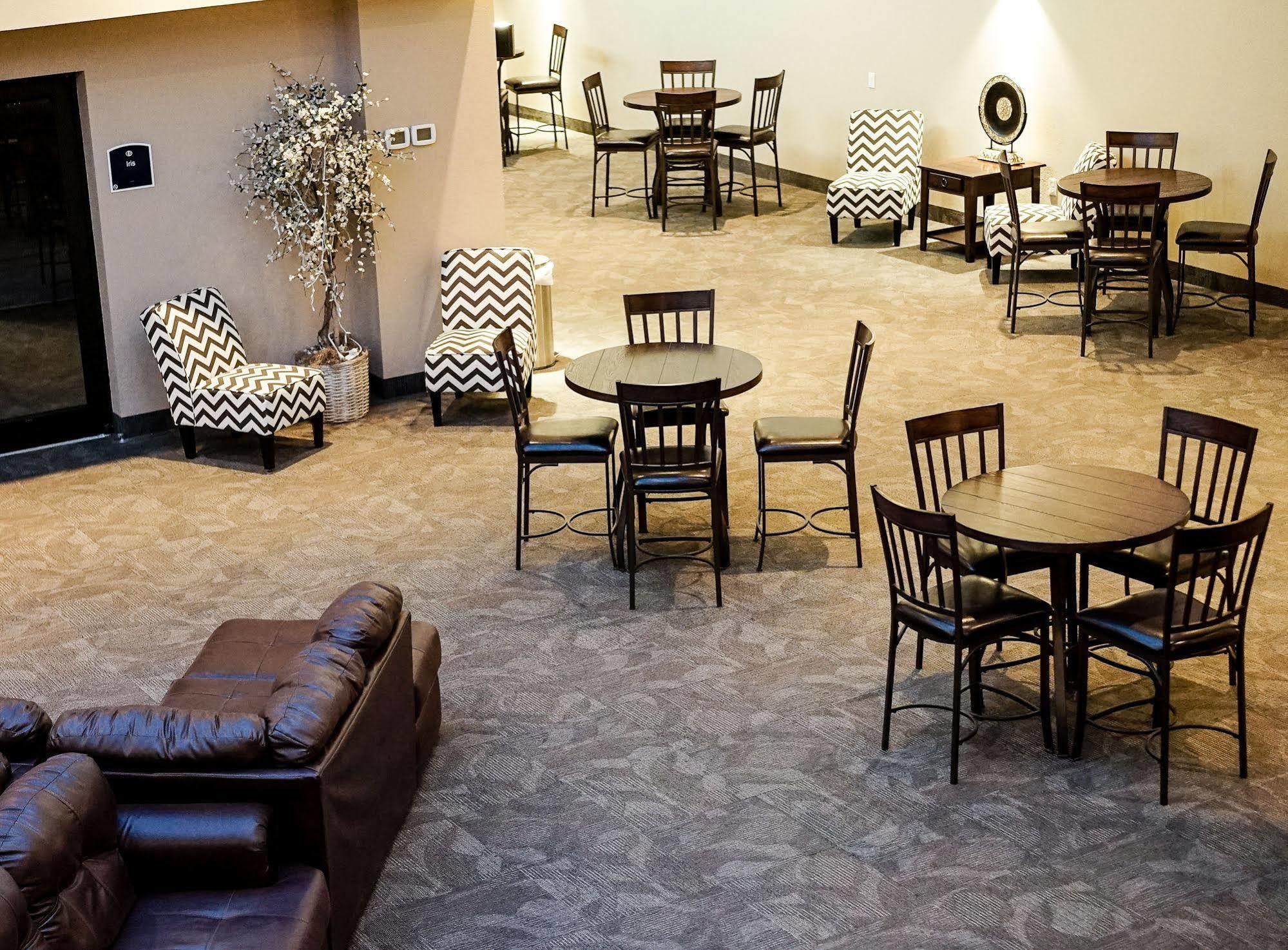Boarders Inn & Suites By Cobblestone Hotels - Grand Island Εξωτερικό φωτογραφία