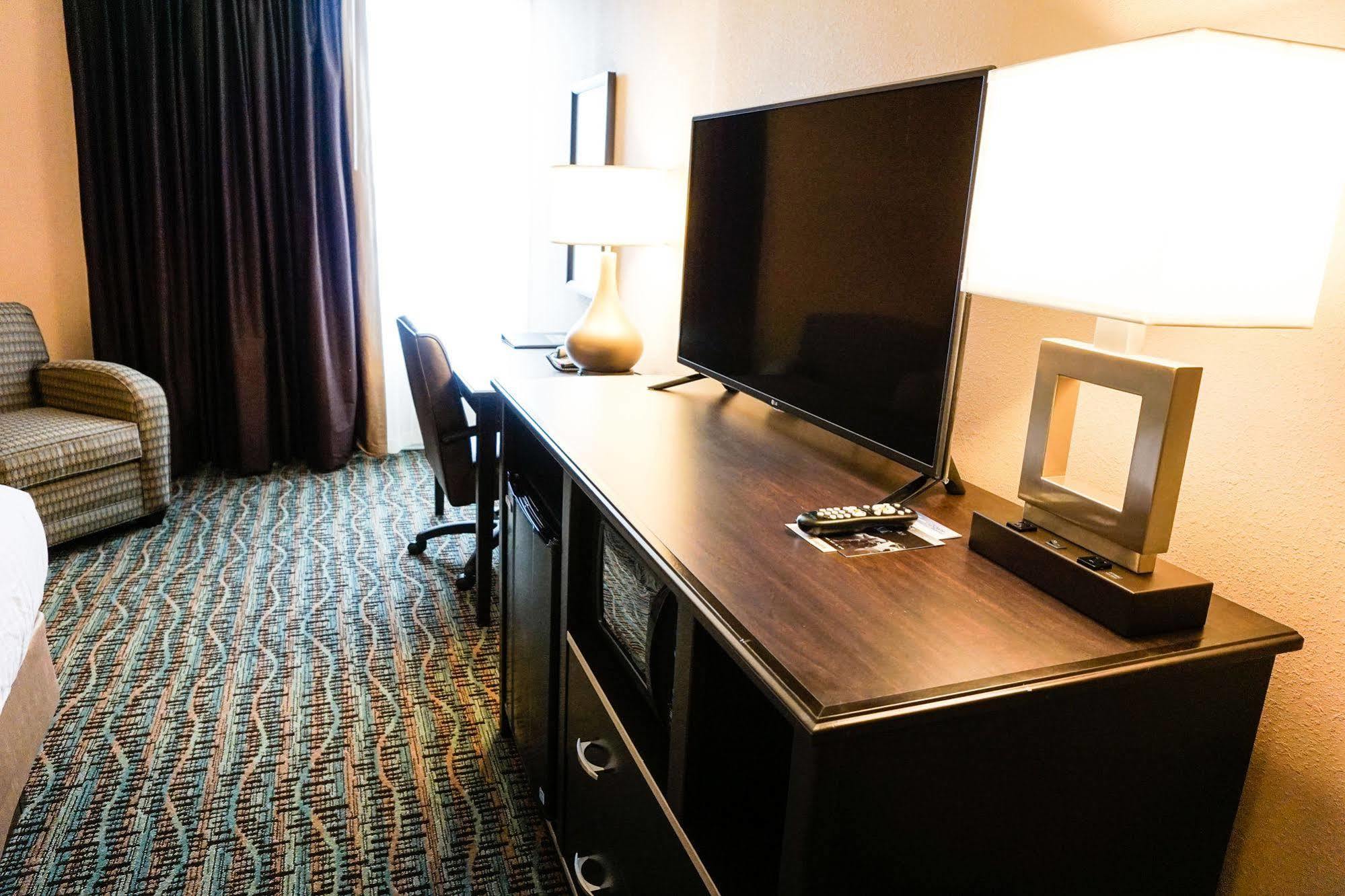 Boarders Inn & Suites By Cobblestone Hotels - Grand Island Εξωτερικό φωτογραφία