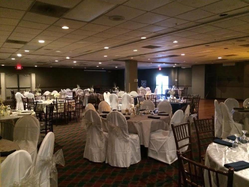 Boarders Inn & Suites By Cobblestone Hotels - Grand Island Εξωτερικό φωτογραφία